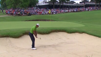 Bubba Watson Drains Birdie from the Fringe on 11