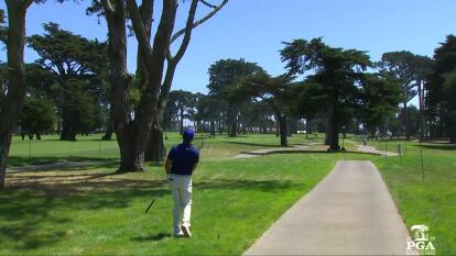 Jason Day Birdies the 5th Hole to Move Up the Leaderboard