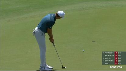 Jordan Spieth gets it to 1 under with birdie on 16