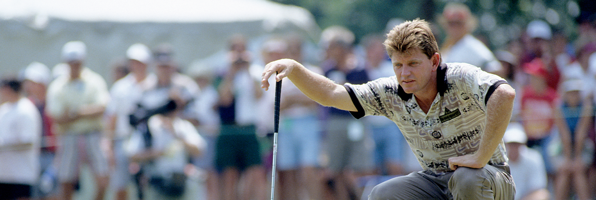 Nick Price reading his putt during the 76th PGA Championship held at Southern Hills Country Club