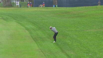 Charl Schwartzel starts his 3rd round with a birdie